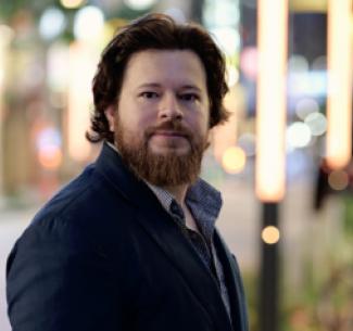 Dr. Alexander Villafranca