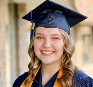 2023 Valedictorian Grace Larson