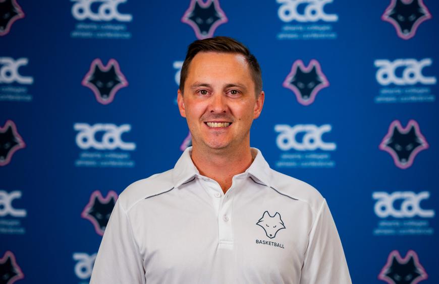 Men's Basketball Coach Evan Lloyd