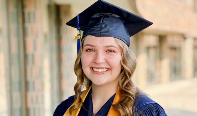 2023 Valedictorian Grace Larson