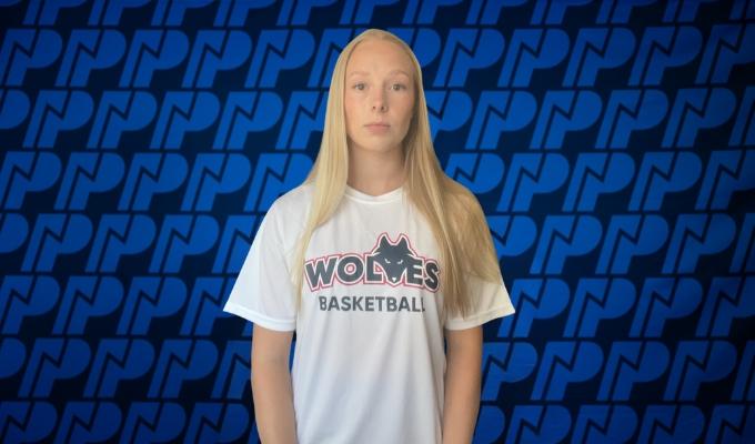 Stucklschwaiger Added to Women's Basketball Roster