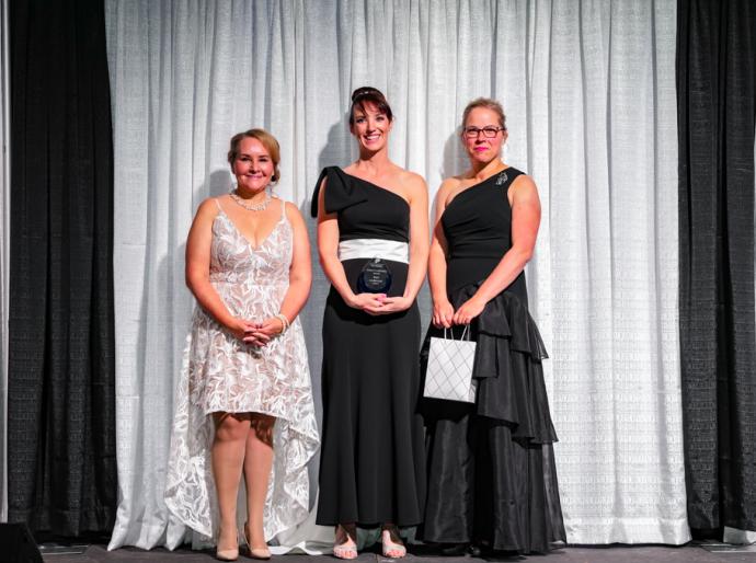 Community Alumni Award recipient, Kari Anderson flanked by NWP President and CEO, Vanesssa Sheane and BOG Chair, Shawna Miller