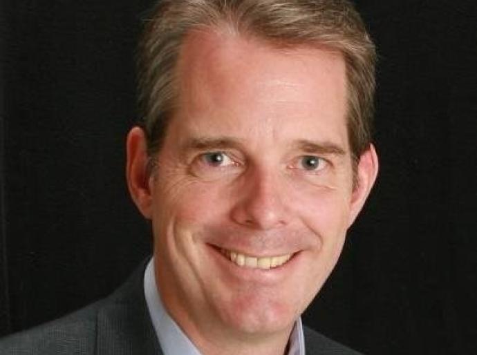 Portrait of Dirk Brown, program facilitator for the Side Centre