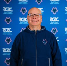 Photo of Brett Stephenson