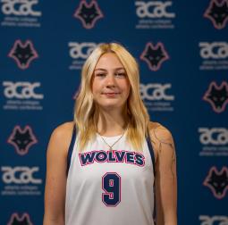 Photo of Kourtnie Menzies