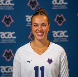 Photo of Josie Lund